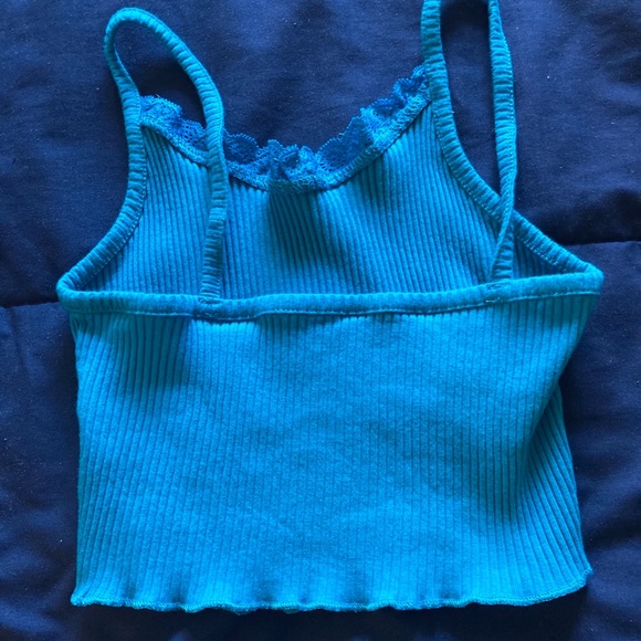 Crop top - Picture 3 of 3